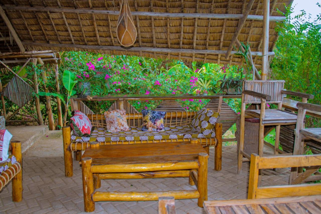 Mikoko Beach & Cottages Bagamoyo Bagian luar foto
