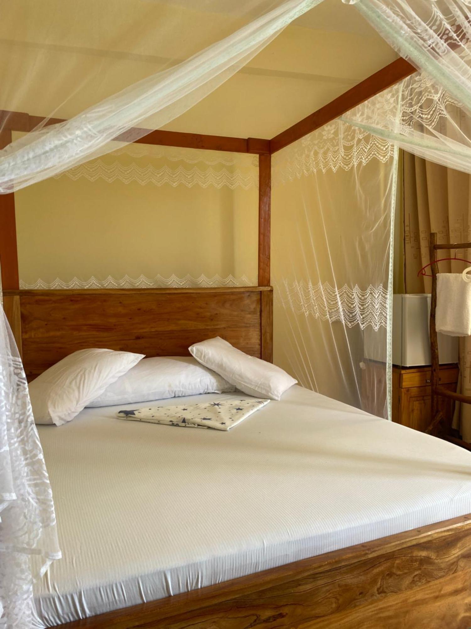 Mikoko Beach & Cottages Bagamoyo Bagian luar foto